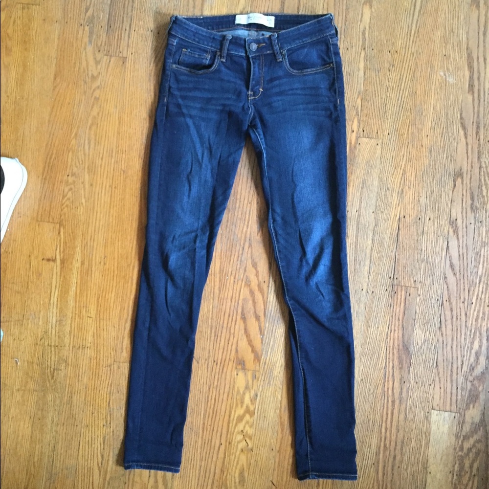 Abercrombie and Fitch skinny jeans size 2